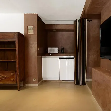 Apartment Le Clos Saint Jean, Piscine, Vue Cite