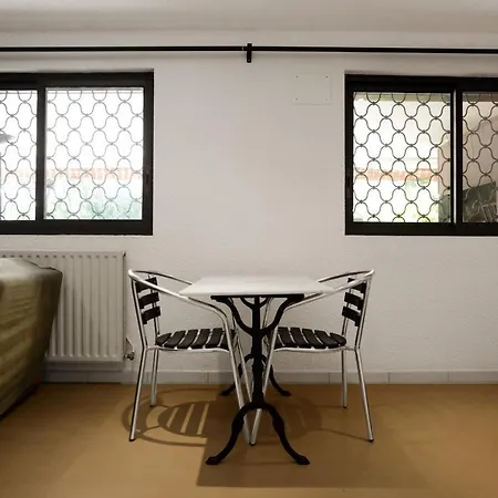 Le Clos Saint Jean, Piscine, Vue Cite Apartment